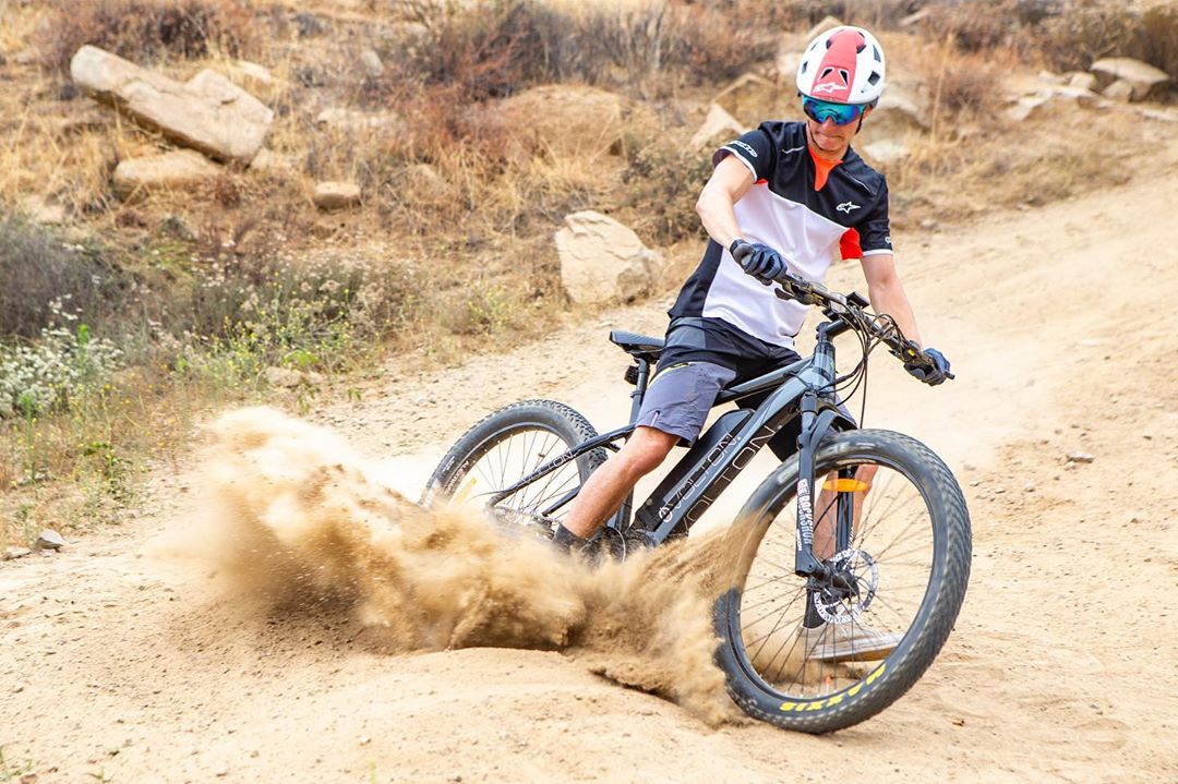 Tracker Ultra EMTB - CHARGED UP FREEDOM